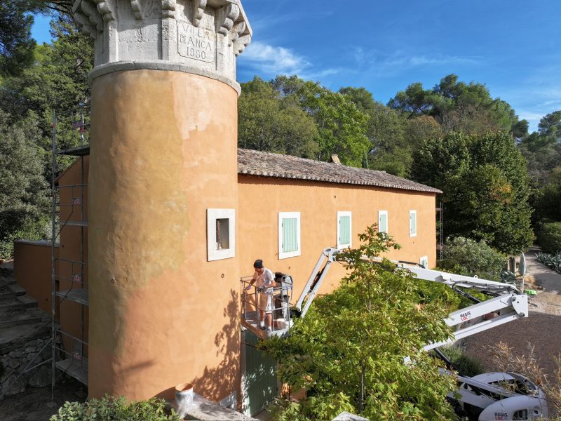 Ravalement de façades dans Les Alpilles