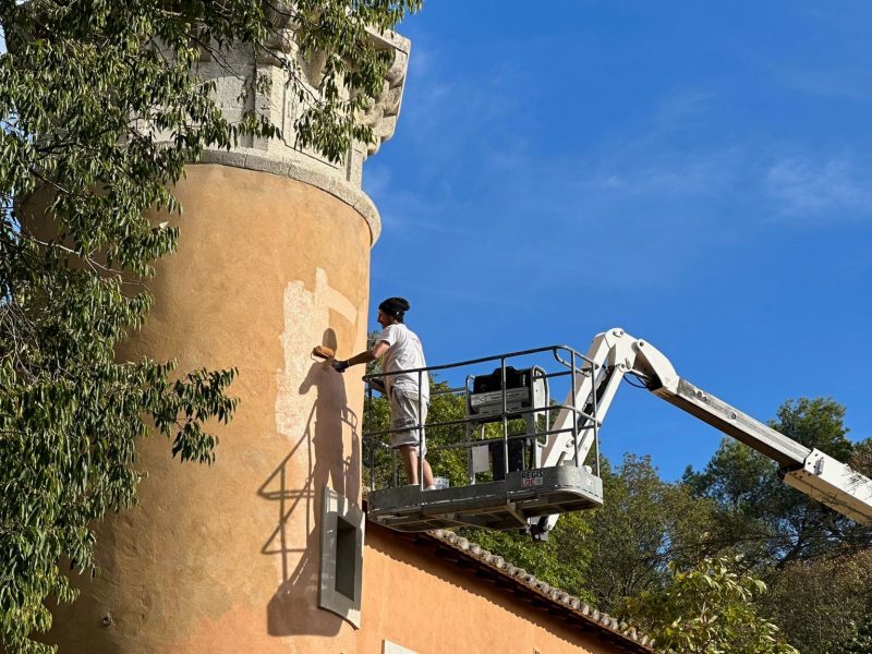 Ravalement de façades dans Les Alpilles